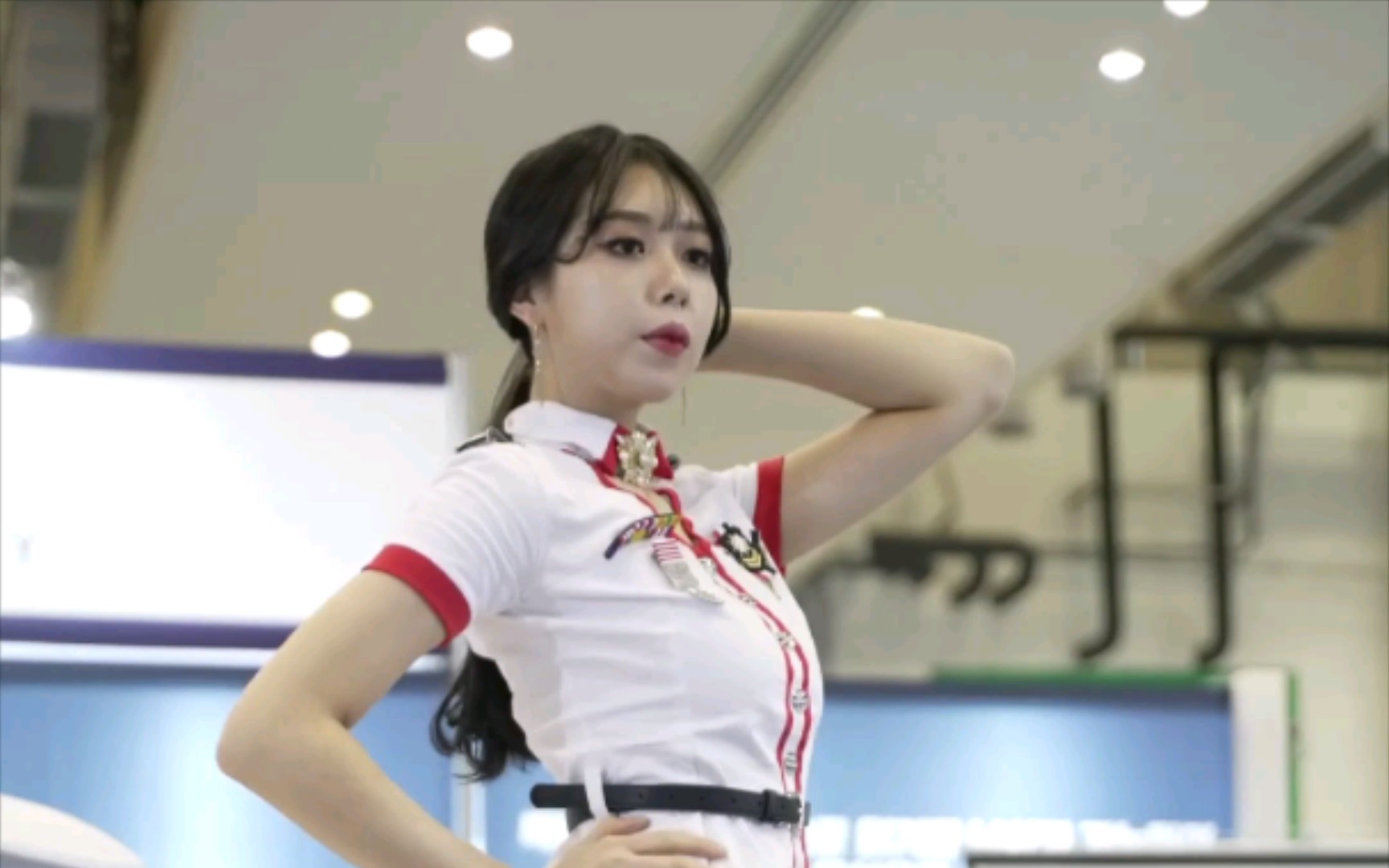 car show girl