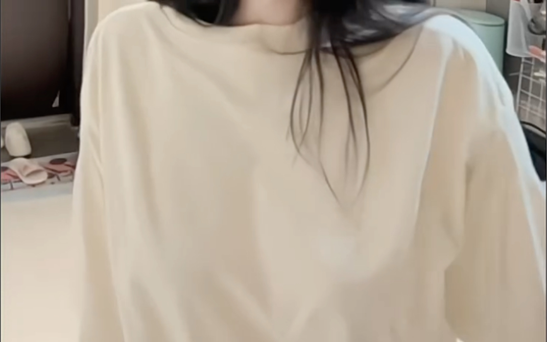 I want to give you a kick, but I'm afraid you'll hold on to me.