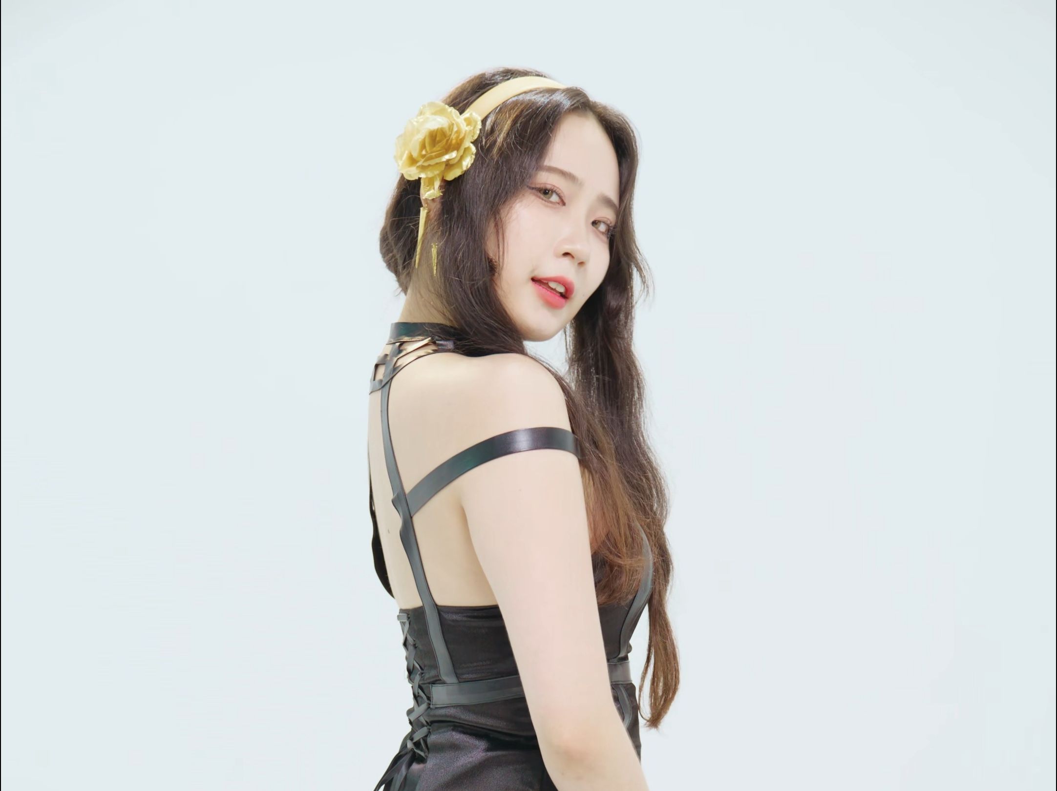 Jung In, Shake, Mrs. Joel cos