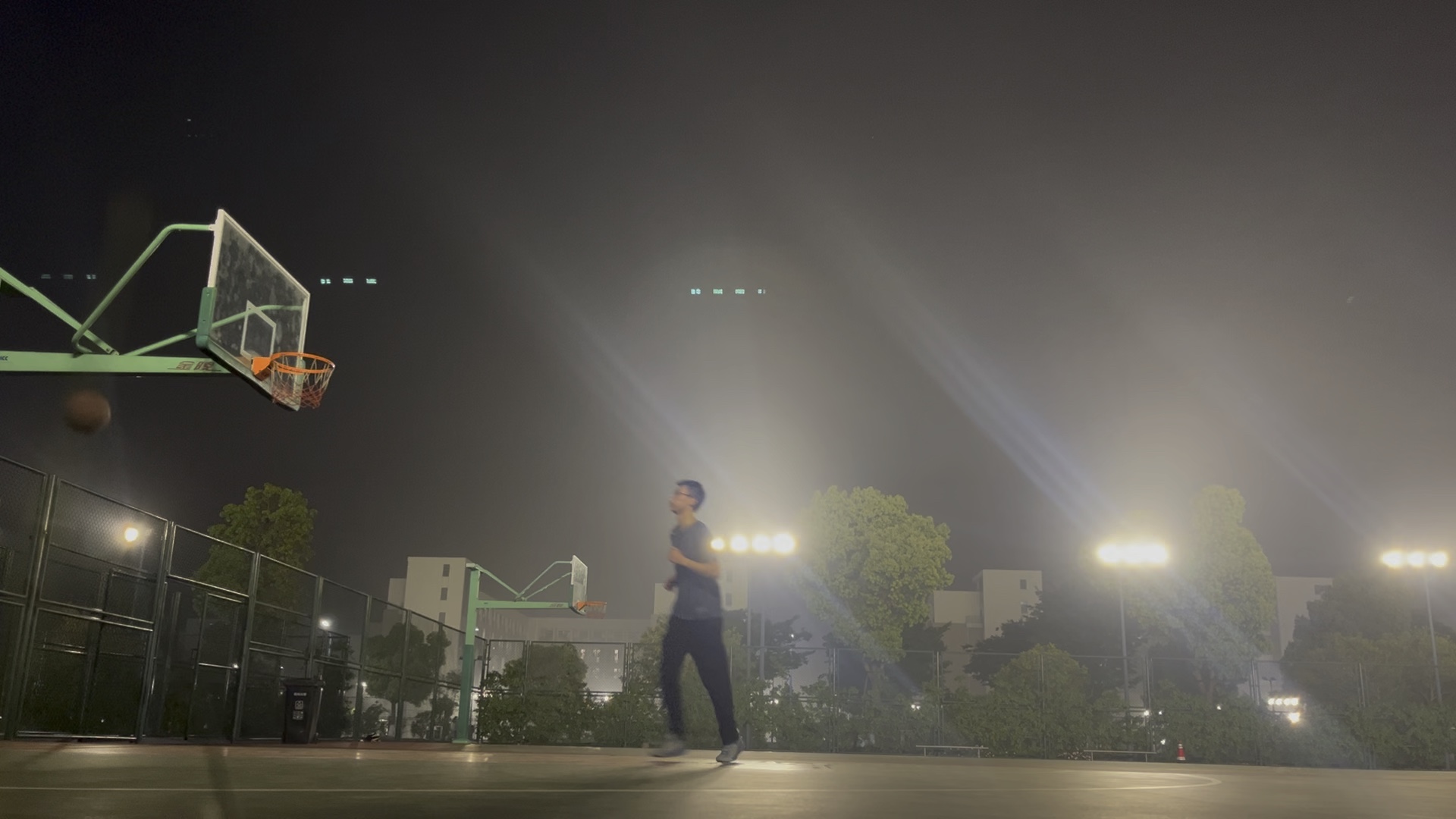 坤坤胜诉，小黑粉前来打铁助兴