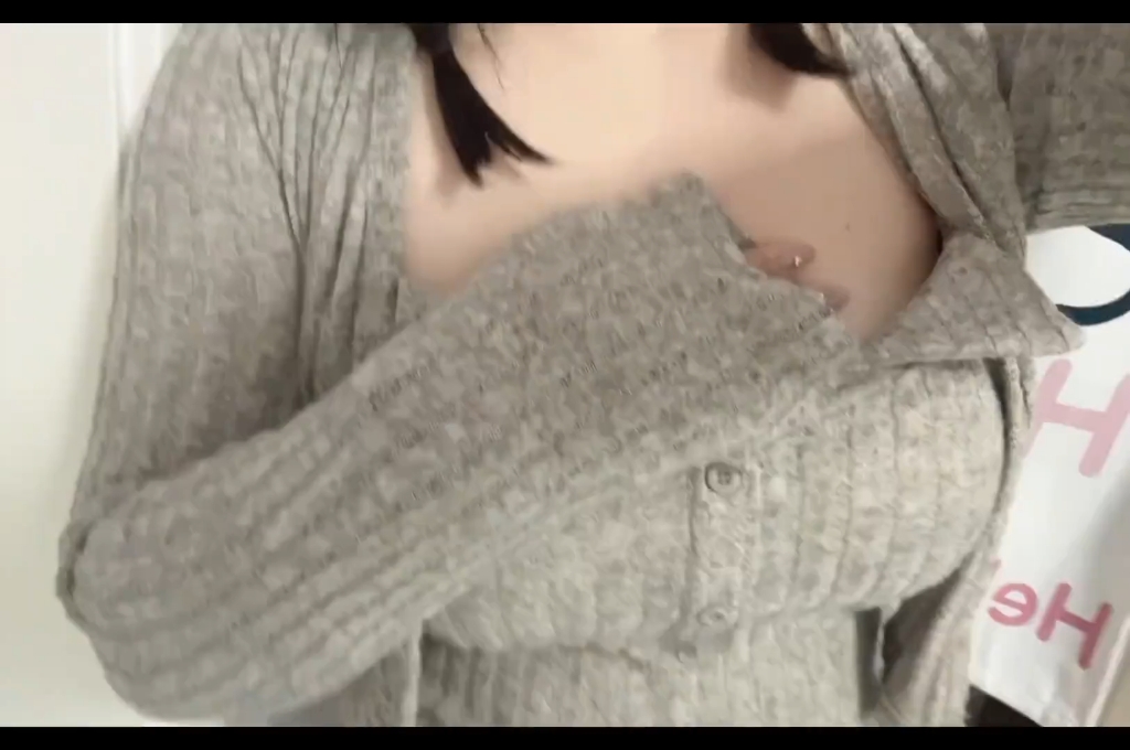 Oh, how am I supposed to wear this?