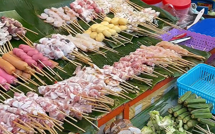 泰国美食：路边的泰式烧烤和我们有什么区别呢