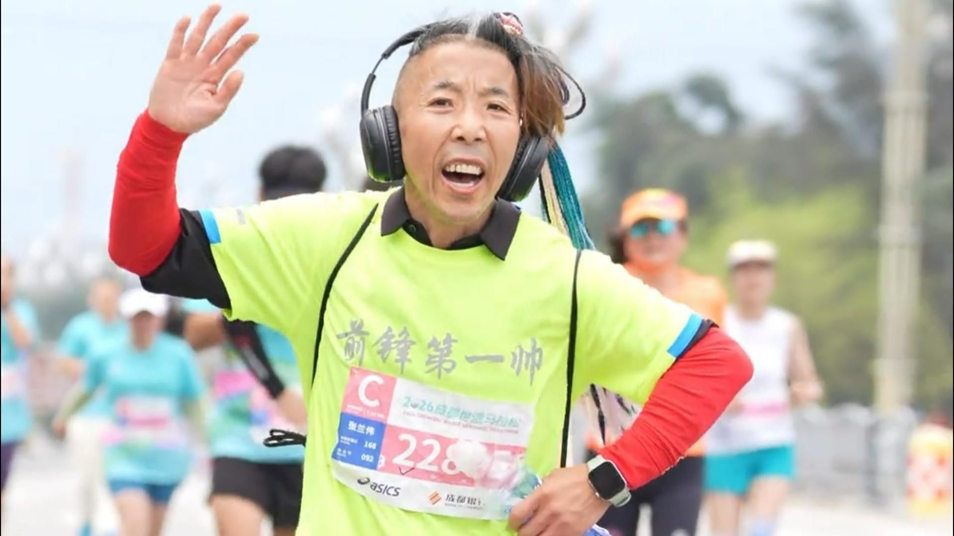 严惩重罚！成马赛场选手恶意打包能量胶，田协官宣禁赛2年不留情