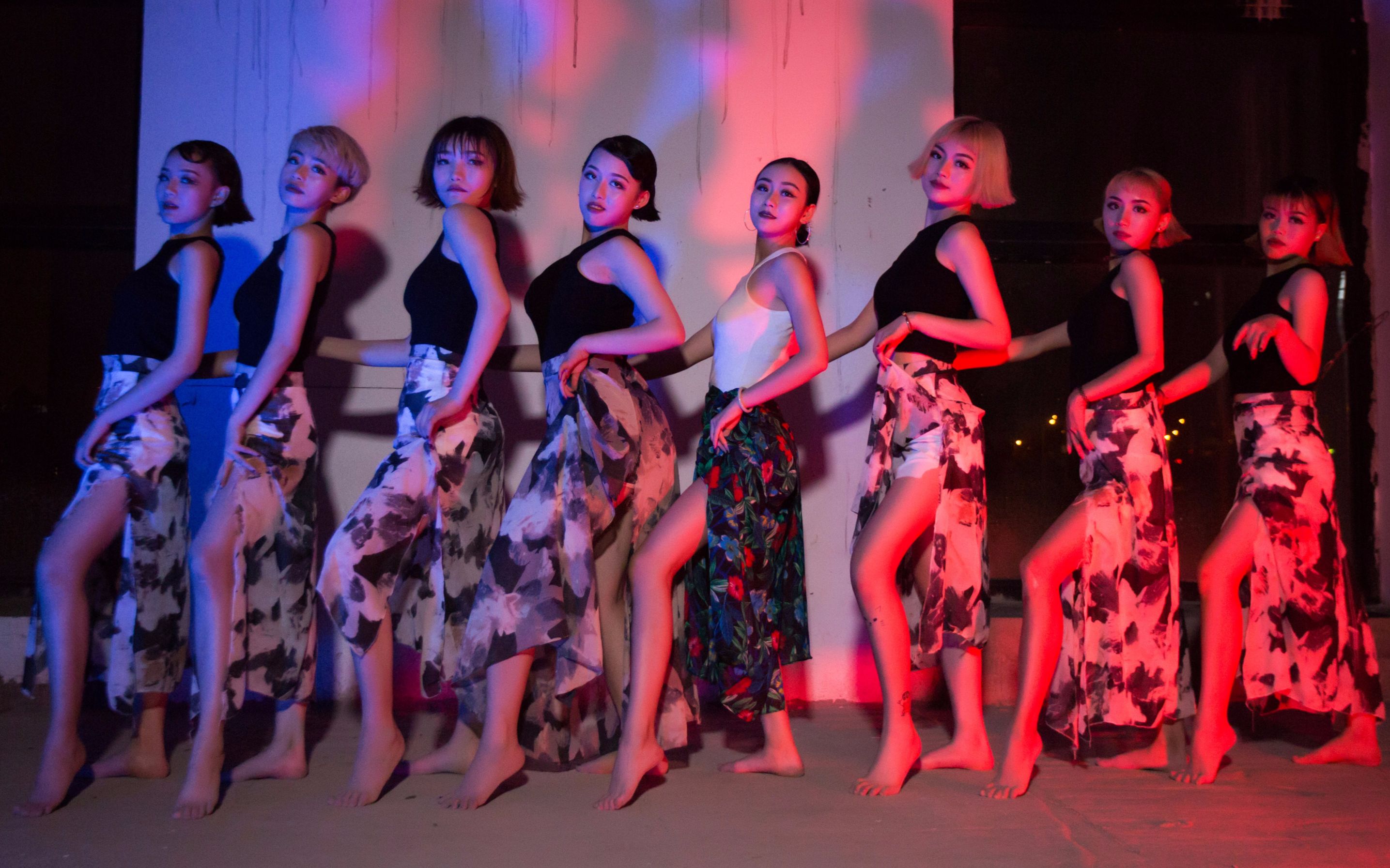 性感舞蹈《i"m every woman》【单色舞蹈】