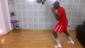 在家怎么练拳击步法 0339e092e6c58b944afecdeee1941717b68909e7.jpg@280w_158h_1c_100q.jpg