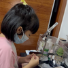开始玩妈妈的东西了