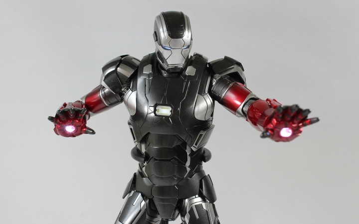 【涛哥测评】hottoys钢铁侠mk22会场限定 复仇者联盟 ironman