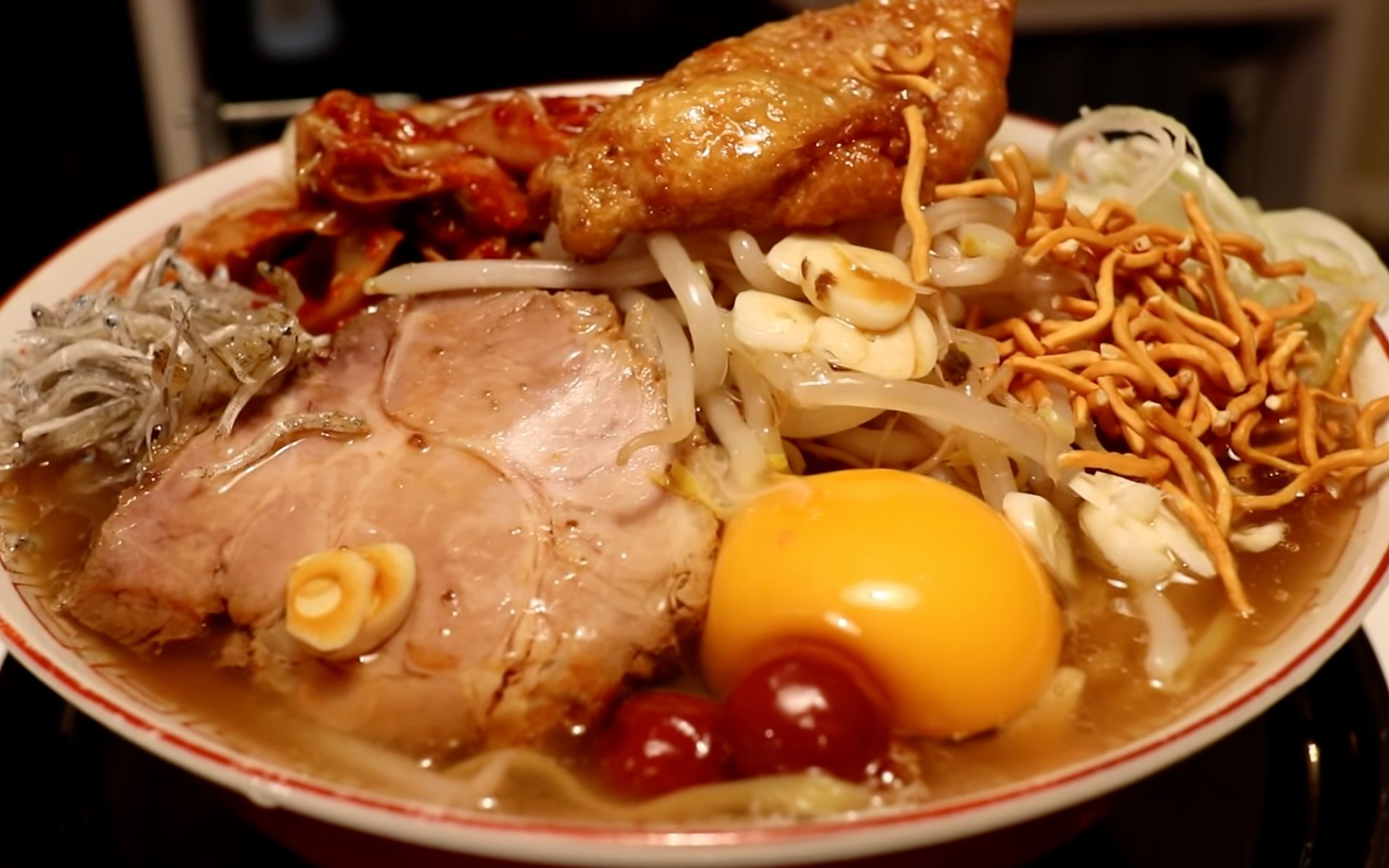【评价】日本小哥教你日式无营养拉面的做法！超级好吃哦！【家拉面】[1次更新]的第1张示图