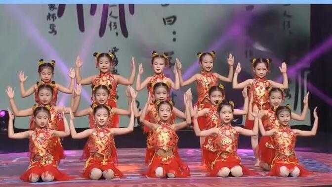 幼儿园六一儿童节舞蹈推荐《中国话》幼儿园六一舞蹈#国庆舞蹈#幼儿舞蹈#萌娃跳舞#可爱的孩子们棒棒哒