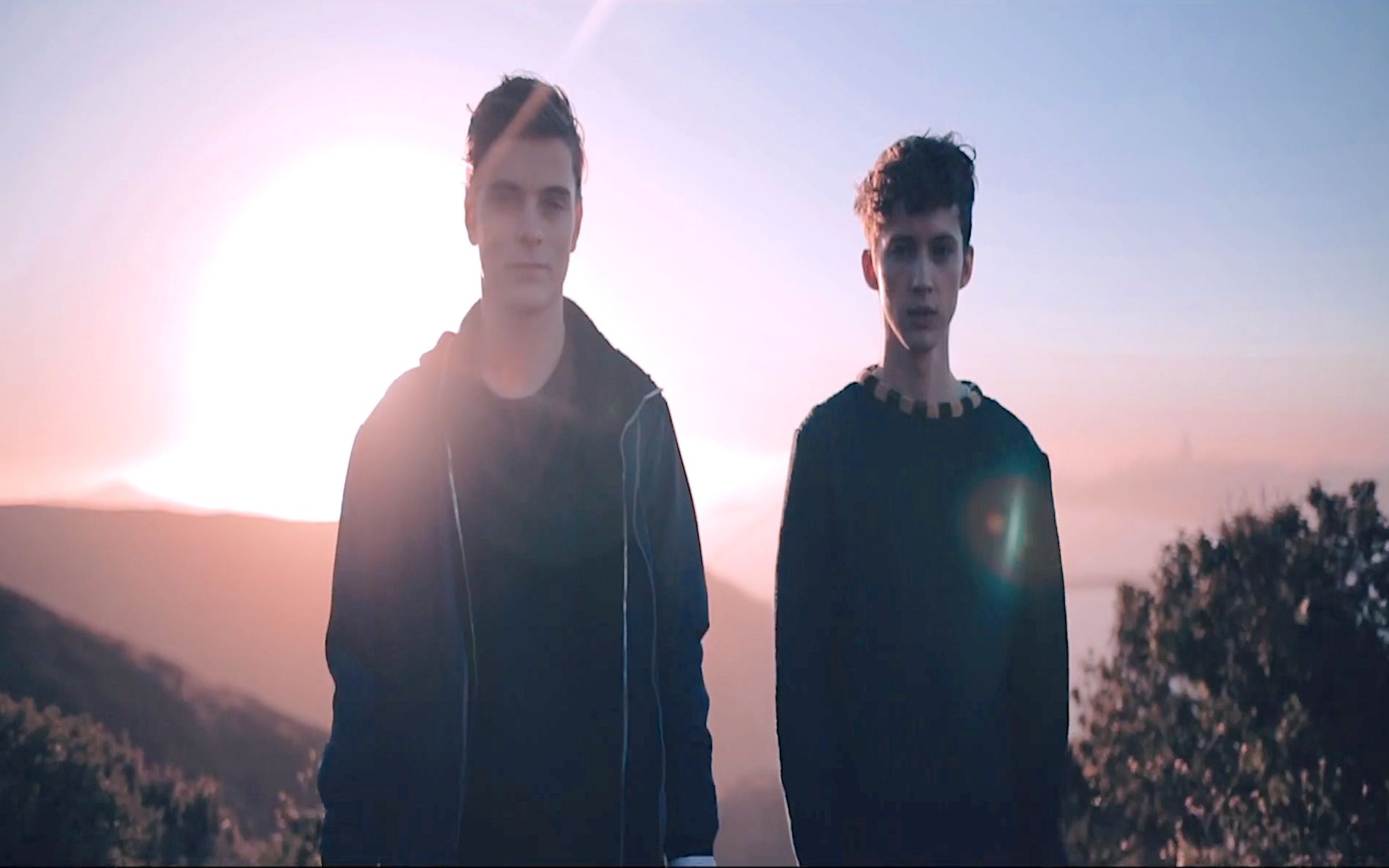 martin garrix和戳爷,martingarrix martingarrixtroyesivanthereforyou中英字幕1080p