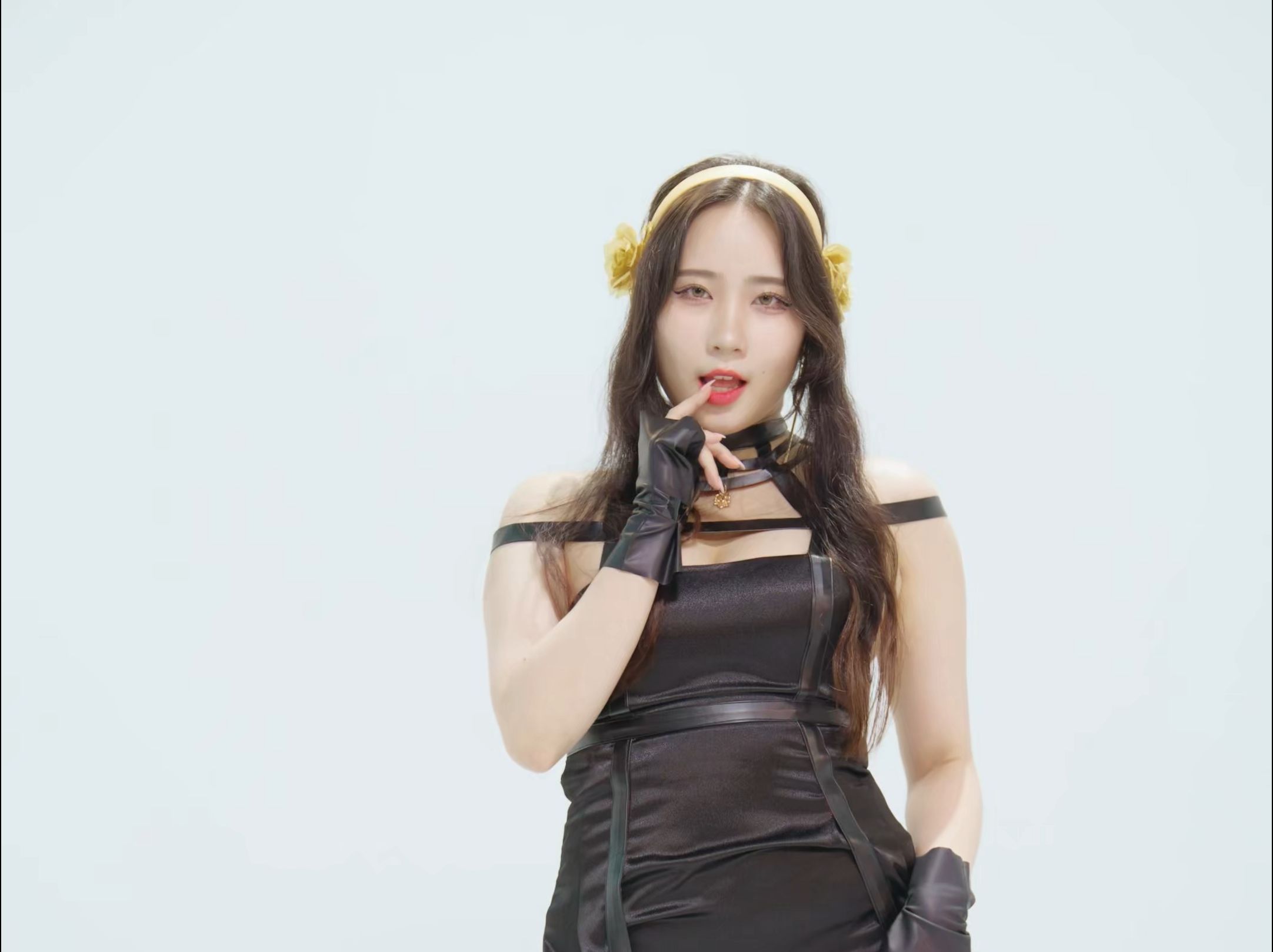 Jung In shakes up Jörg Cos