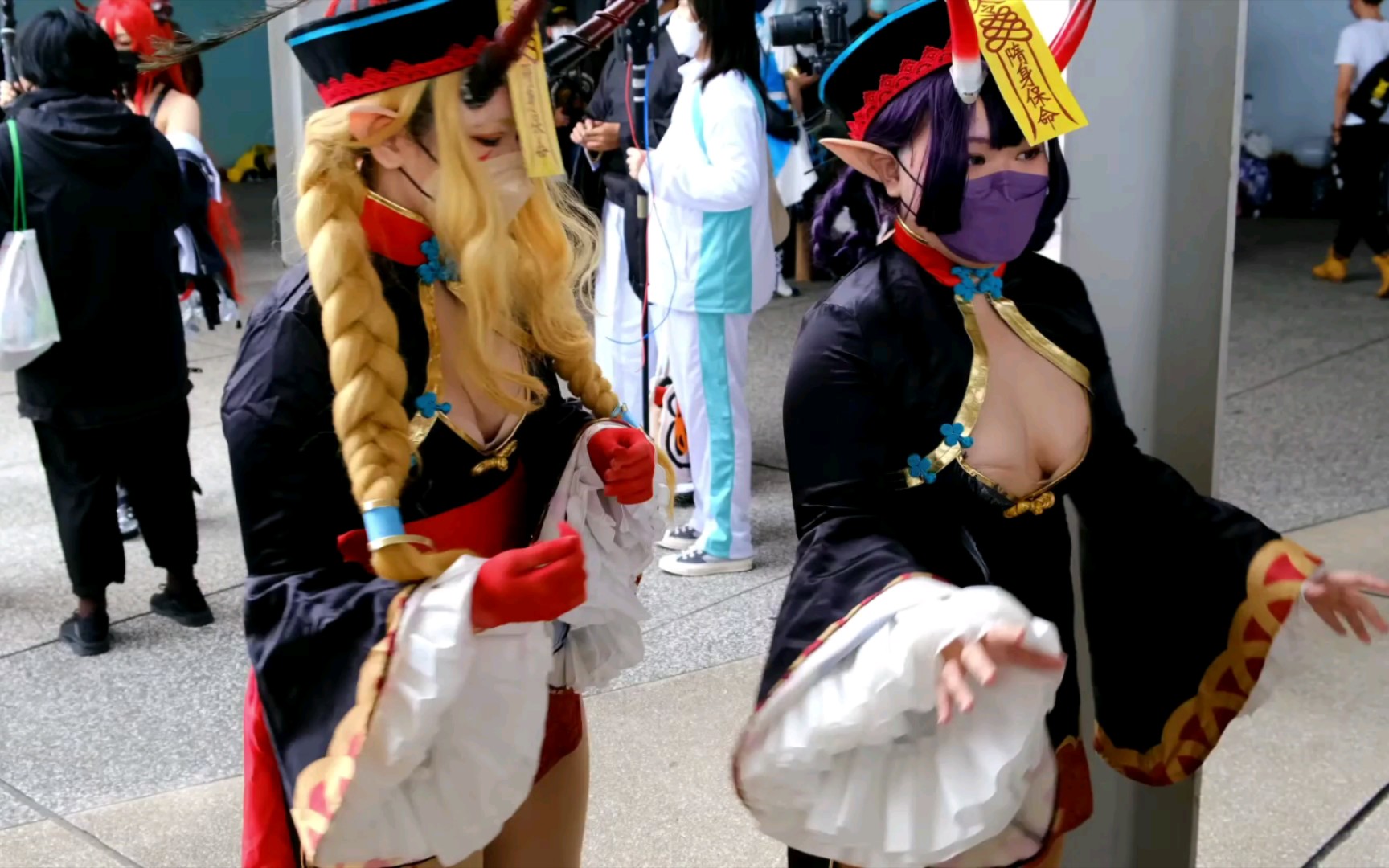 Comic-Con set shot. Is this Sakuton Boy?