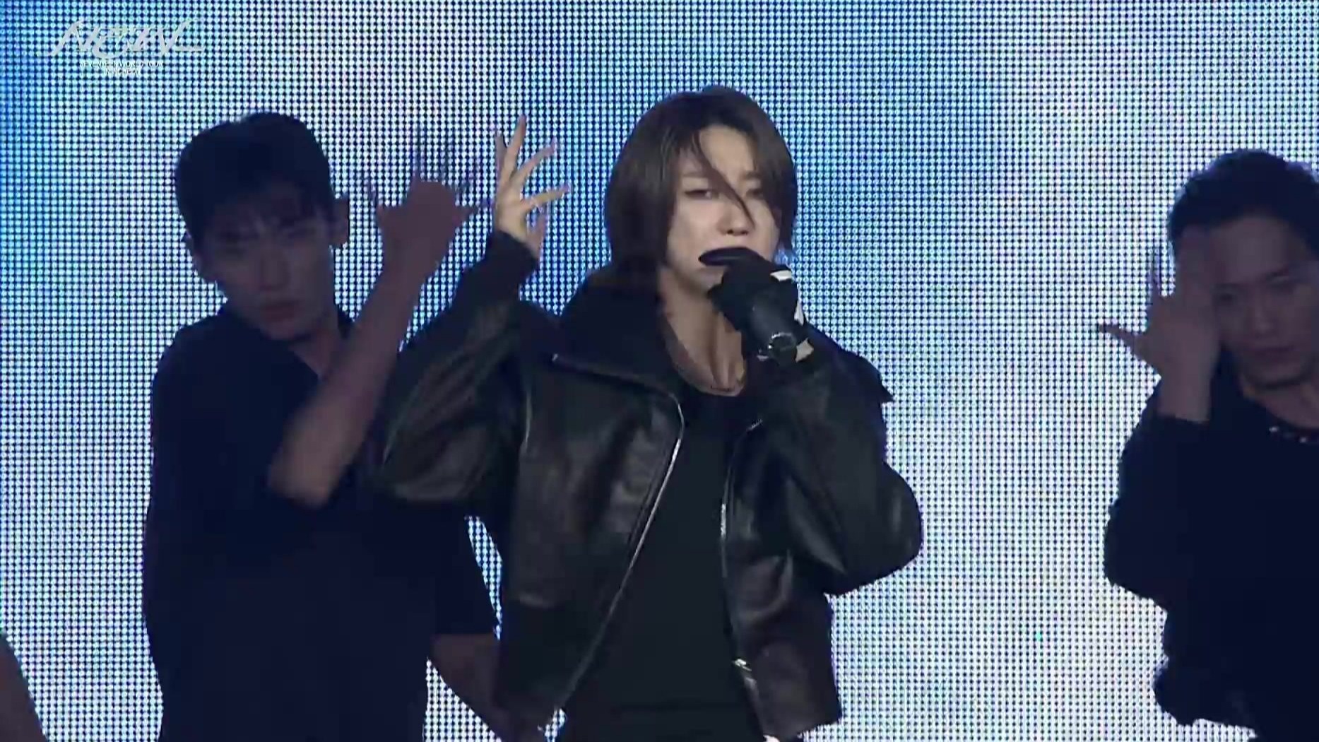 徐明浩 Solo 《Skyfall》 SEVENTEEN WORLD TOUR [NEW_] IN INCHEON Day1 20250913