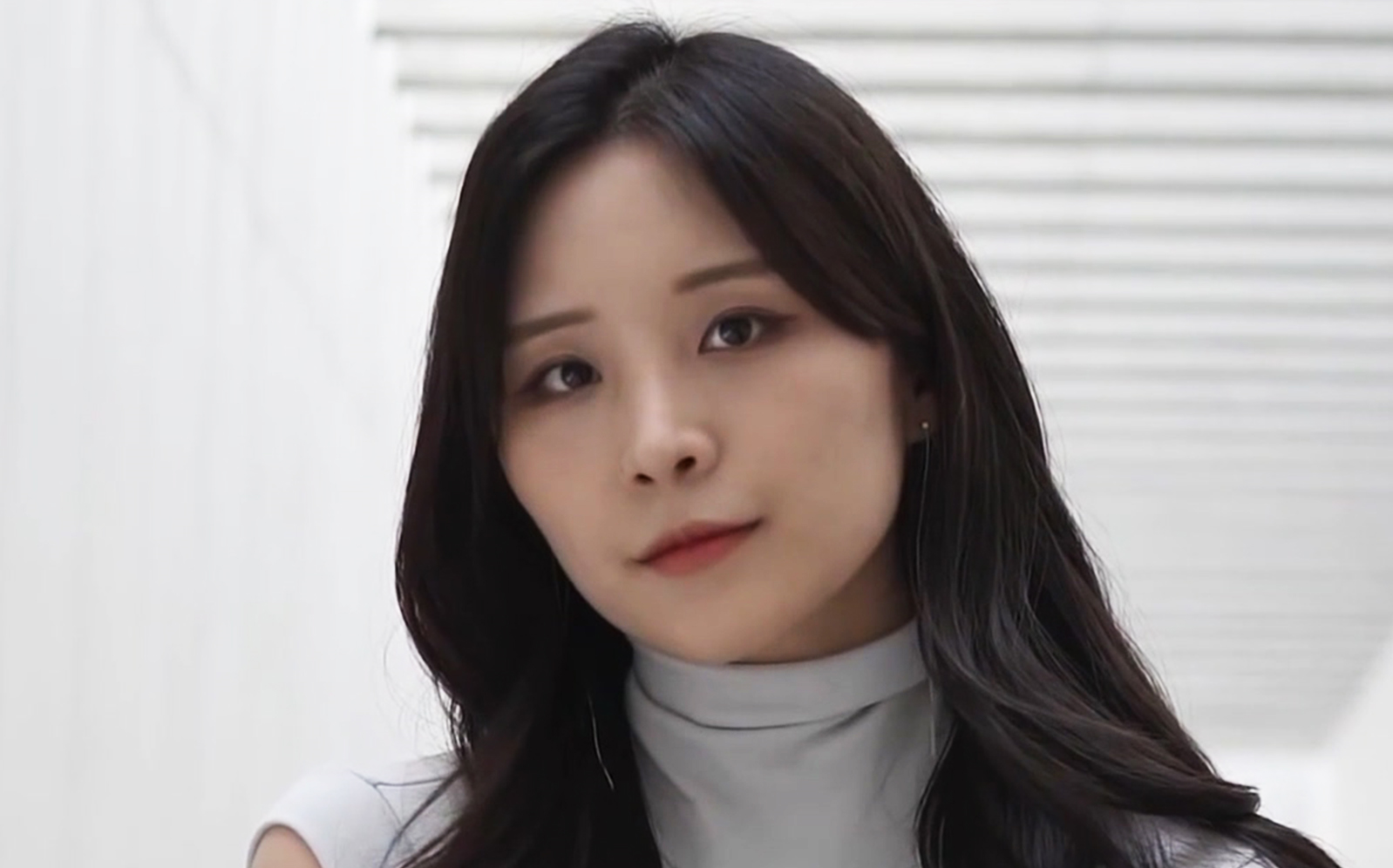 【GGotBBang TV】展现身材线条 紧身吊带连衣裙 服饰穿搭LOOKBOOK_哔哩哔哩_bilibili