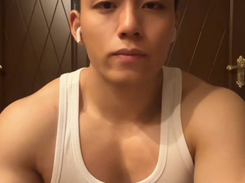 Coke 背心肌肉猛男 6.16