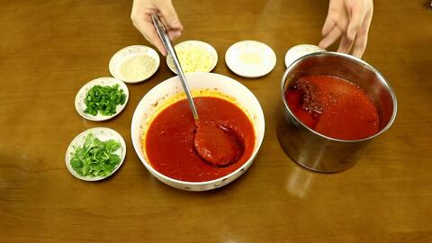 酸梅汤的做法与配方视频 087cf23b01cd9c25573a73899ca8ddd2cb5d2b98.jpg@480w_270h_1c