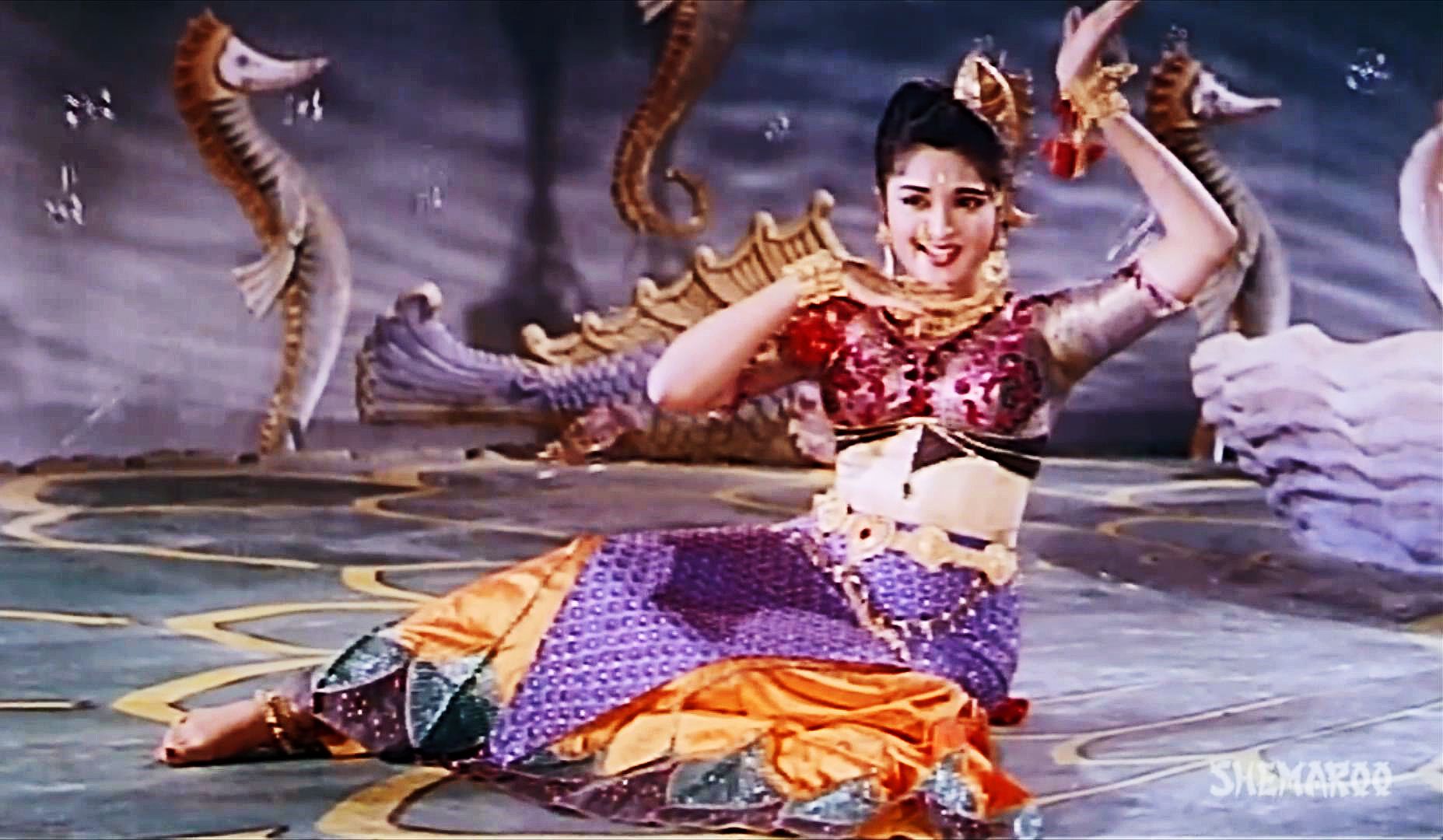 【渔女怀春】印度舞神Vyjayanthimala经典歌舞