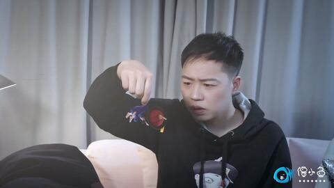 秘书当老总_老总和秘书在办公室里(3)