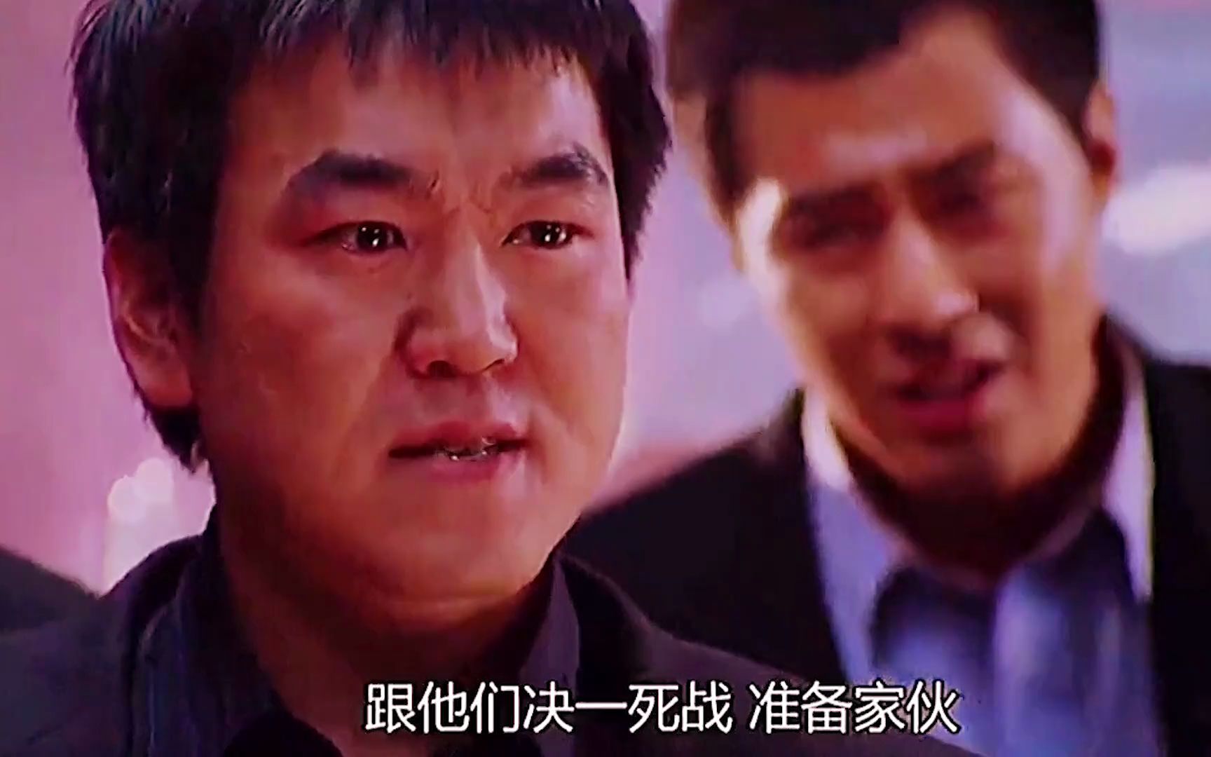 游戏厅才刚开张,居然被人砸得乱七八糟,真惨啊!