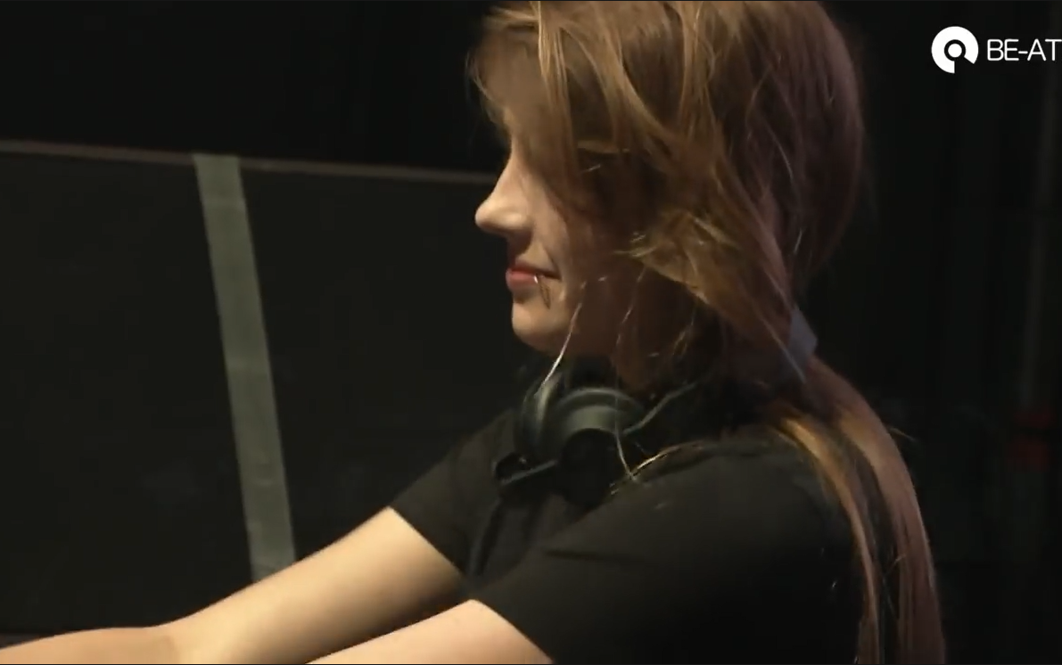 charlotte de witte,charlotte gainsbourg charlotte de witte @ awakenings festival 2017- area x (be-at.tv)