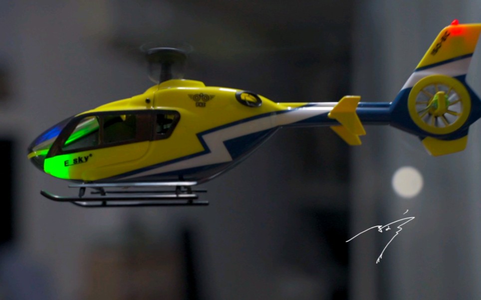 ESKY150EC蜂鸟像真机模型EC135，这样的遥控直升机飞行姿态大家喜欢吗？