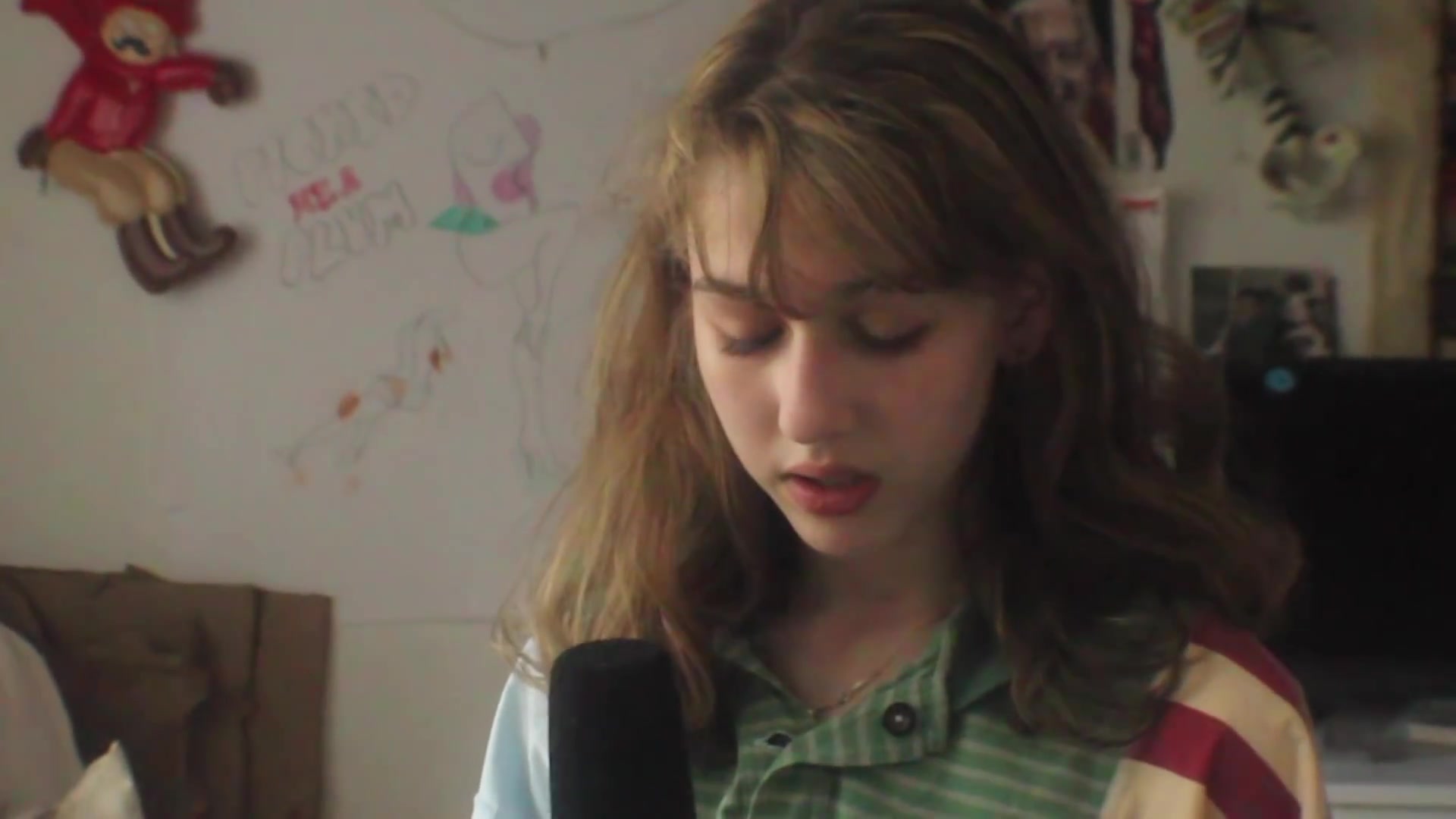 carolinekonstnareverythingisayisajokecorncast