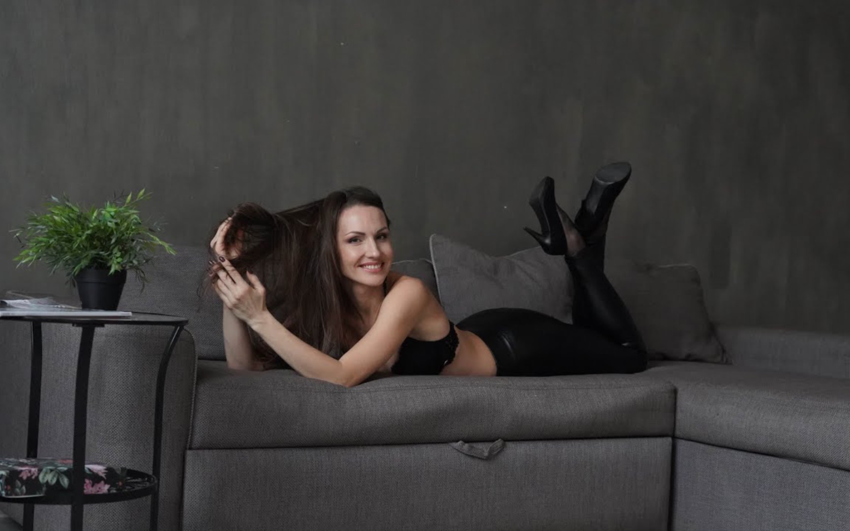 Russian supermodel's sexy photo shoot - it's so beautiful!