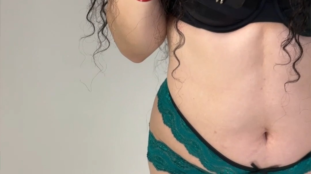 lldllnt.taobao.com #FashionGloves #Fashion #Outfits #Accessories #Gloves #LeatherGloves #PatentLeatherGloves #UVProtectionGloves #EveningGloves