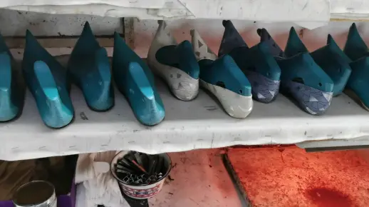 尖头高跟女鞋制作之猛鞋制作