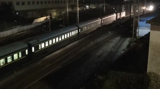 【中国铁路】双车交汇！广铁广段HXD1D0529牵引Z137下行出韶关东站汇HXD1D0421牵引Z14