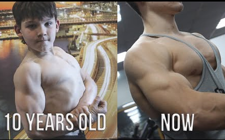 10岁就健身的男孩，看看他现在怎么样了
