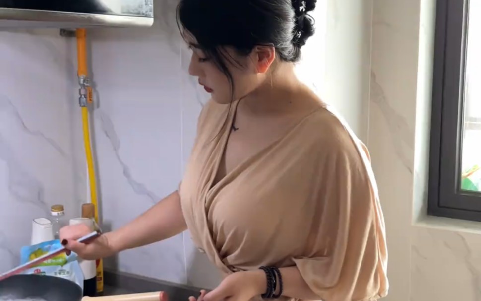 I want to have dinner with you.