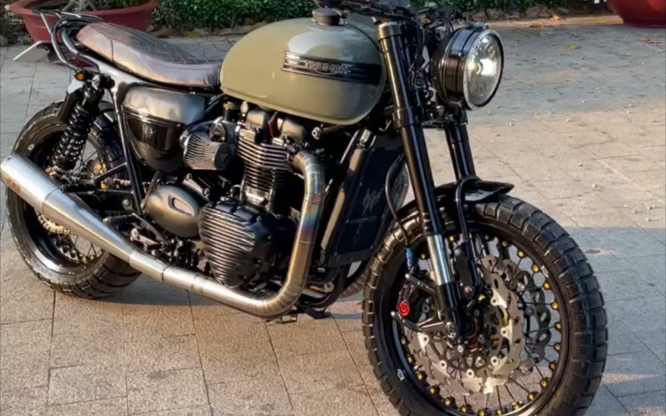 凯旋 毒物triumph bonneville t120 重度改装鉴赏_哔哩哔哩_bilibili