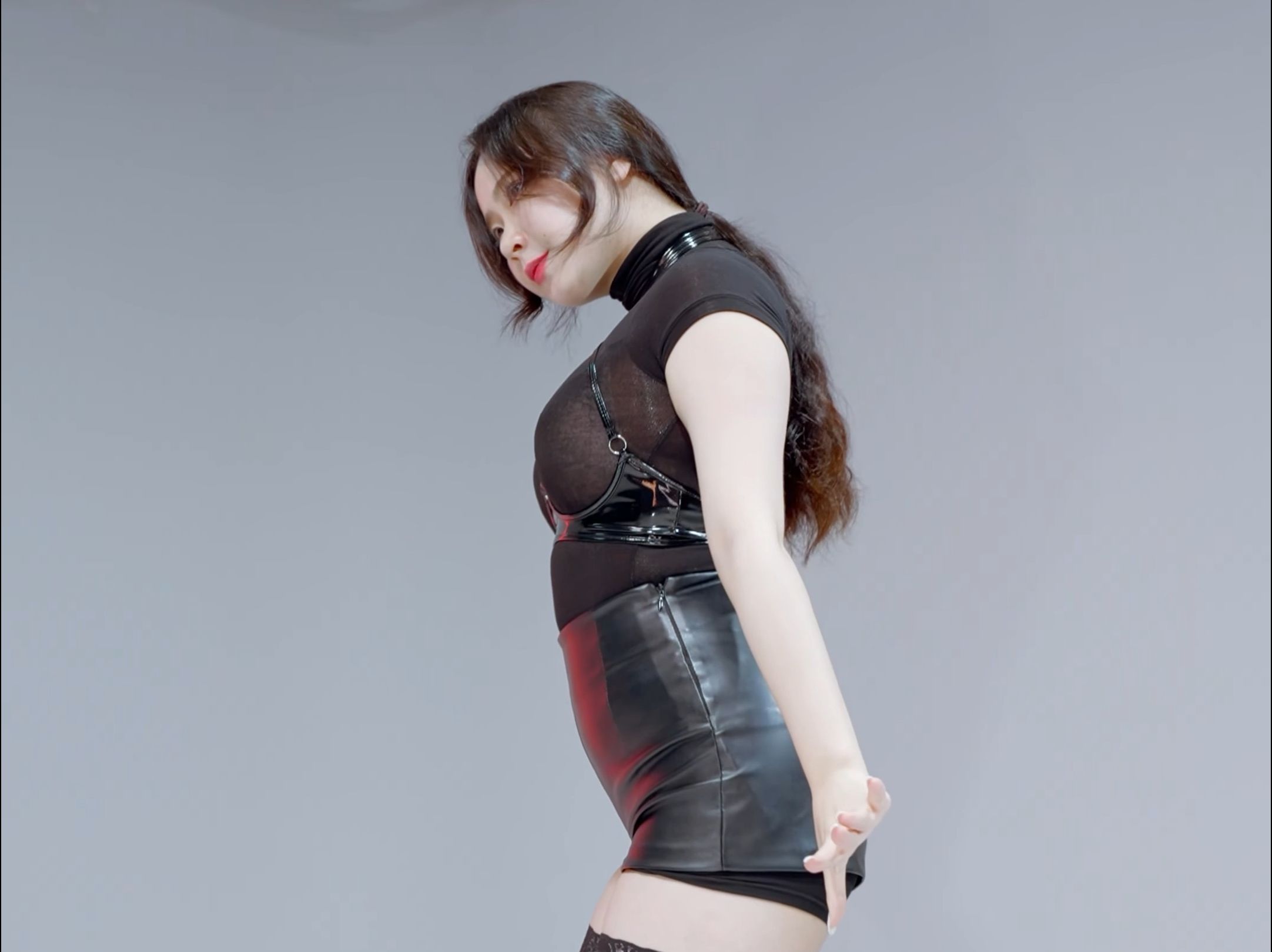 Jung In, Girls, Side View