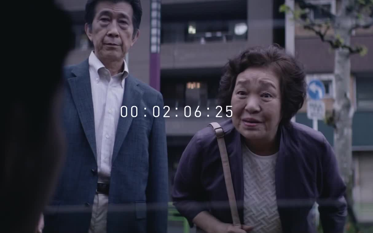 日本催泪广告：三个月，他只陪了父母两分钟…你呢？