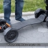 超酷四轮电动滑板车，内置专利三维全倾斜转向系统，行驶更稳定
