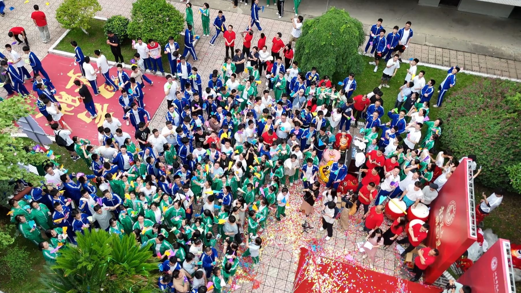 龙跃青云，附中问鼎 | 江西师大附中2025届高三加油“喊楼”活动