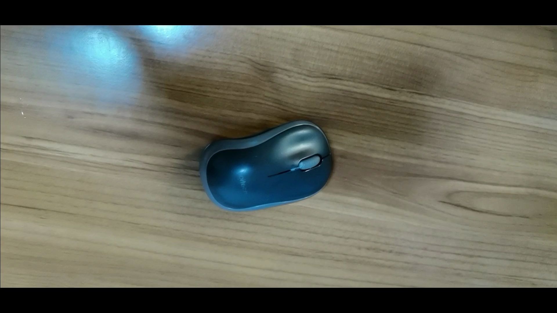我家的鼠标爆炸了！罗技鼠标+南孚电池，这是为啥呢？