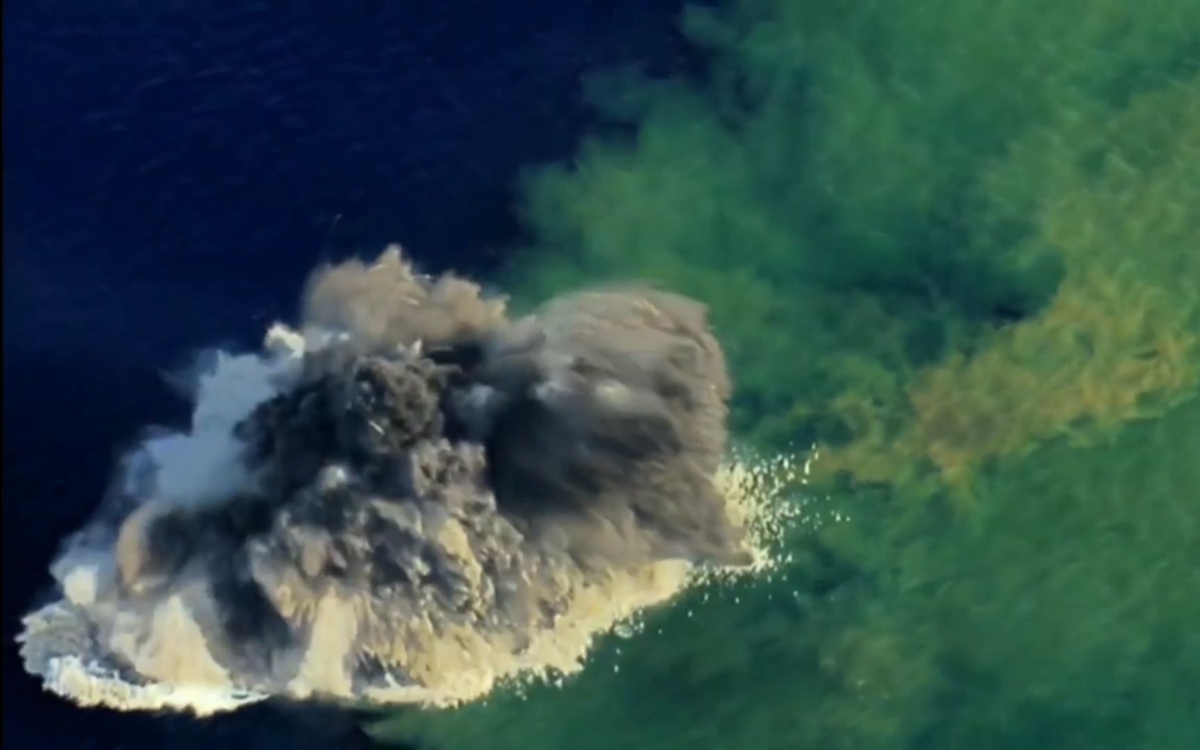 当最大的海底火山喷发时，会发生什么事