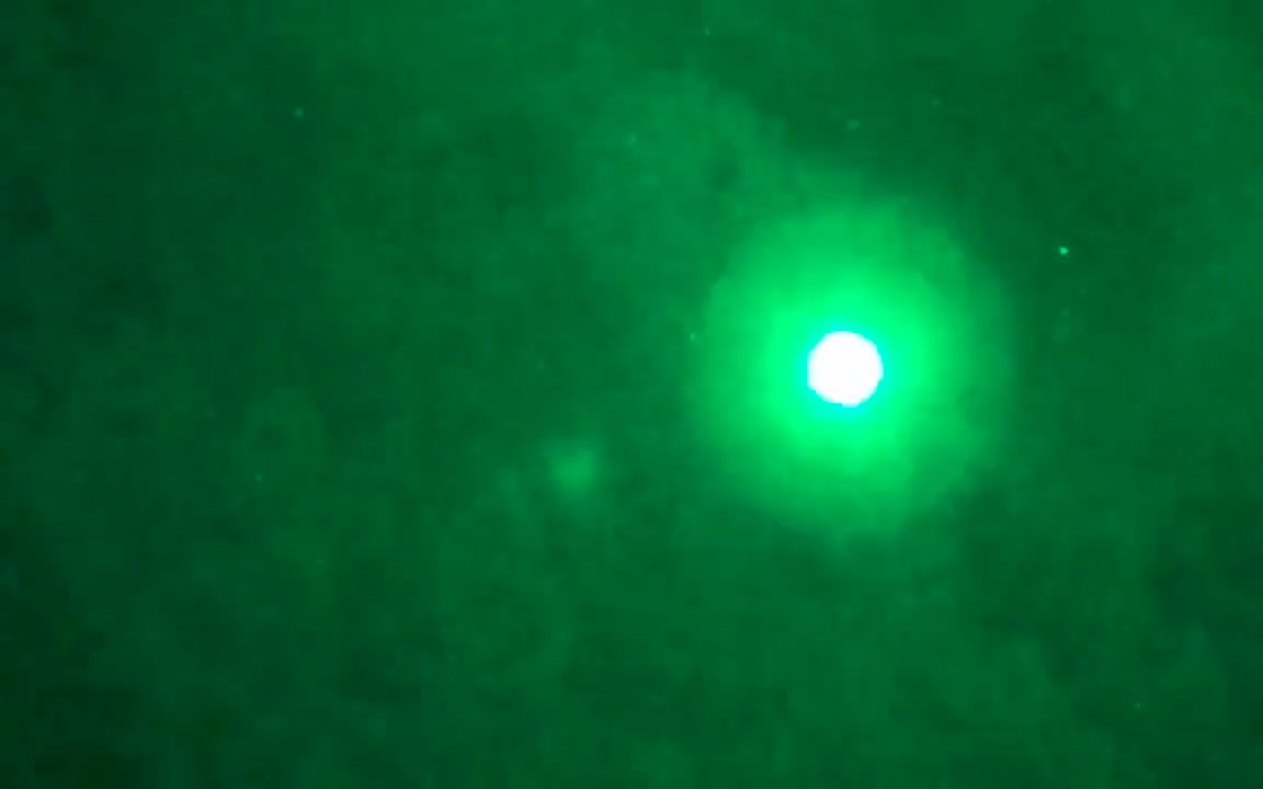 加拿大拍到巨大光球球状闪电还是ufo