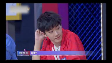 曹恩齐<em class="keyword">哥哥别闹</em>啦第八期cut 嗯～还是心疼小恩，感觉这期恩齐玩的都不高涨了，好无奈的感觉～