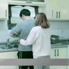 被母女两同时相中的男子，儿子借住在妈妈闺蜜家，却幸运地成为了闺蜜家的香饽饽