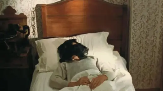 【西西里的美丽传说】小伙撸管被父母发现