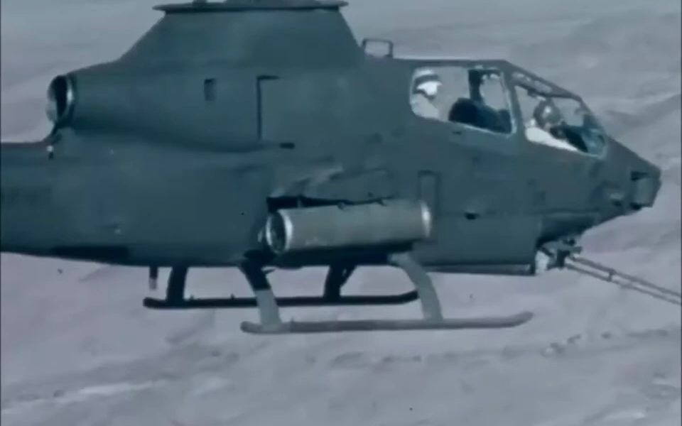 贝尔 AH-1S眼镜蛇的20mm 机炮转塔