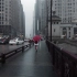 芝加哥市中心的雨天，轻微的雷雨和城市的声音