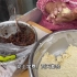 山东大阿姨15岁开始做枣糕，味道独特，出摊4小时卖300多个