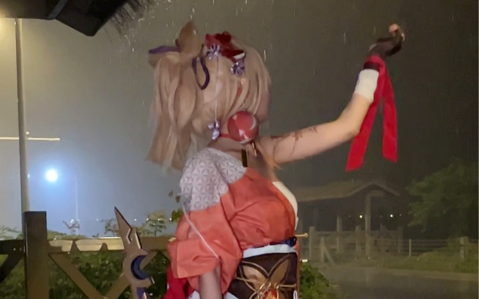 Let me see where the curfew palace cooks are!