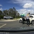 【澳洲日常】闯红灯事故之后下来一车只穿胖次的妹纸
