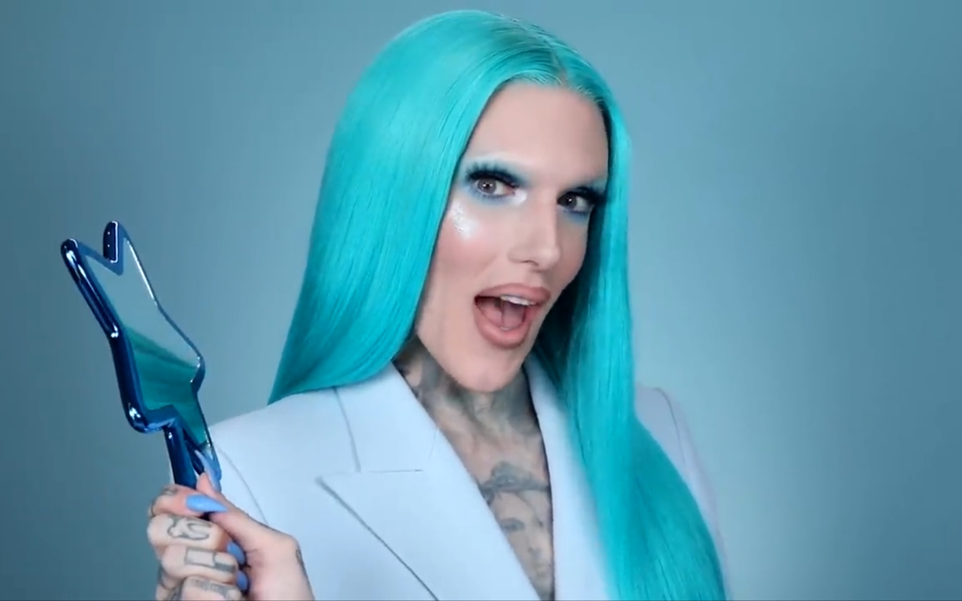 【JEFFREE STAR】[英文字幕]J姐最新眼影盘Blue Blood试色介绍哔哩哔哩bilibili