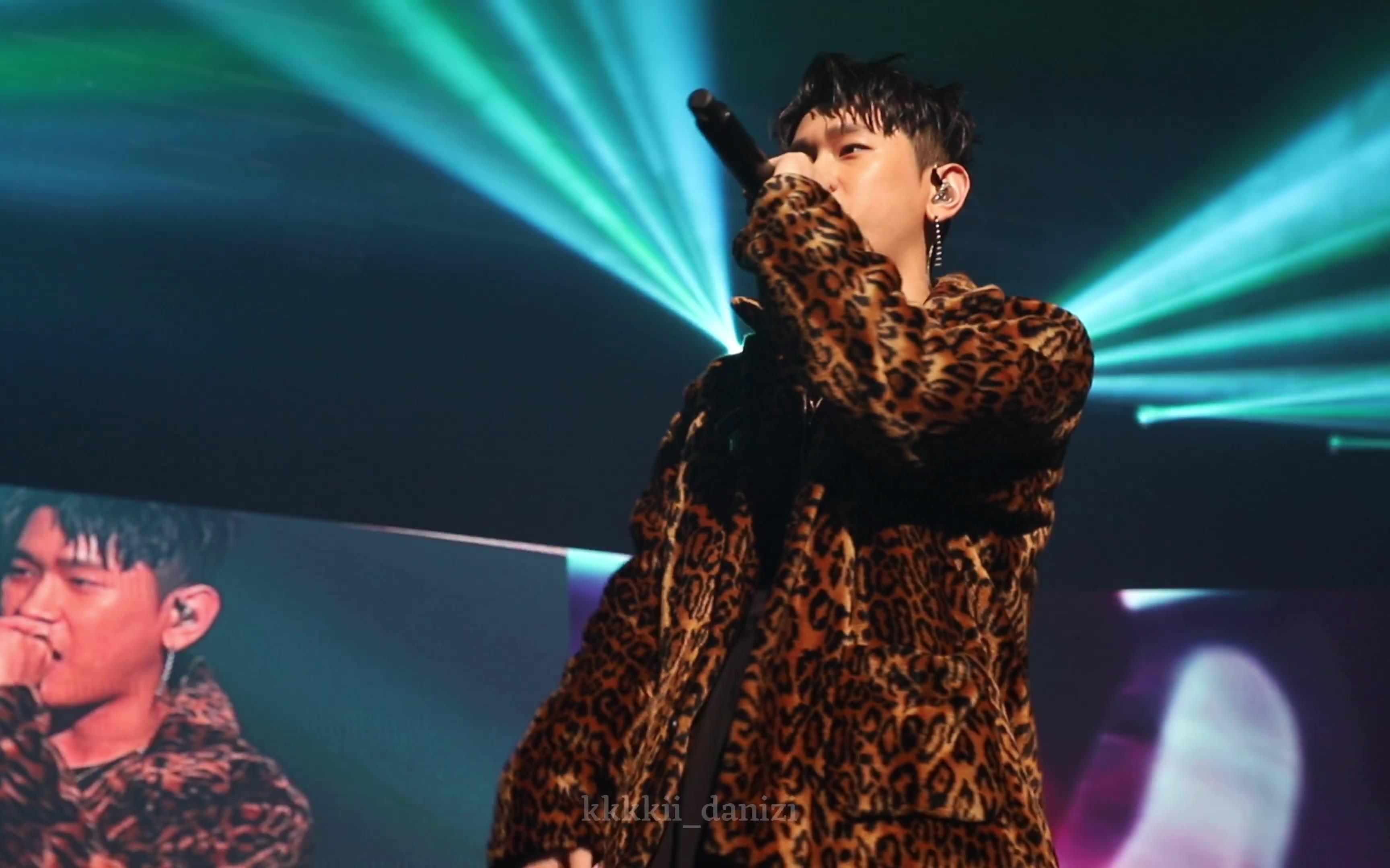 【CRUSH】The Monster Concert 7 _A Little Bit_哔哩哔哩_bilibili